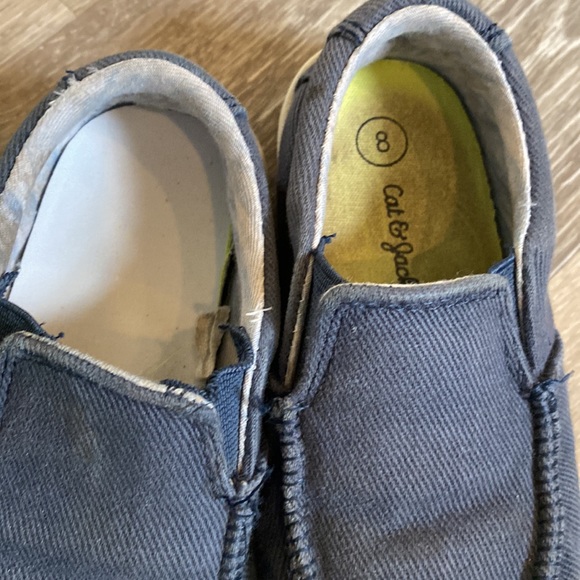 Lot of sandals/ slip on shoes. Size 8. - Picture 4 of 7